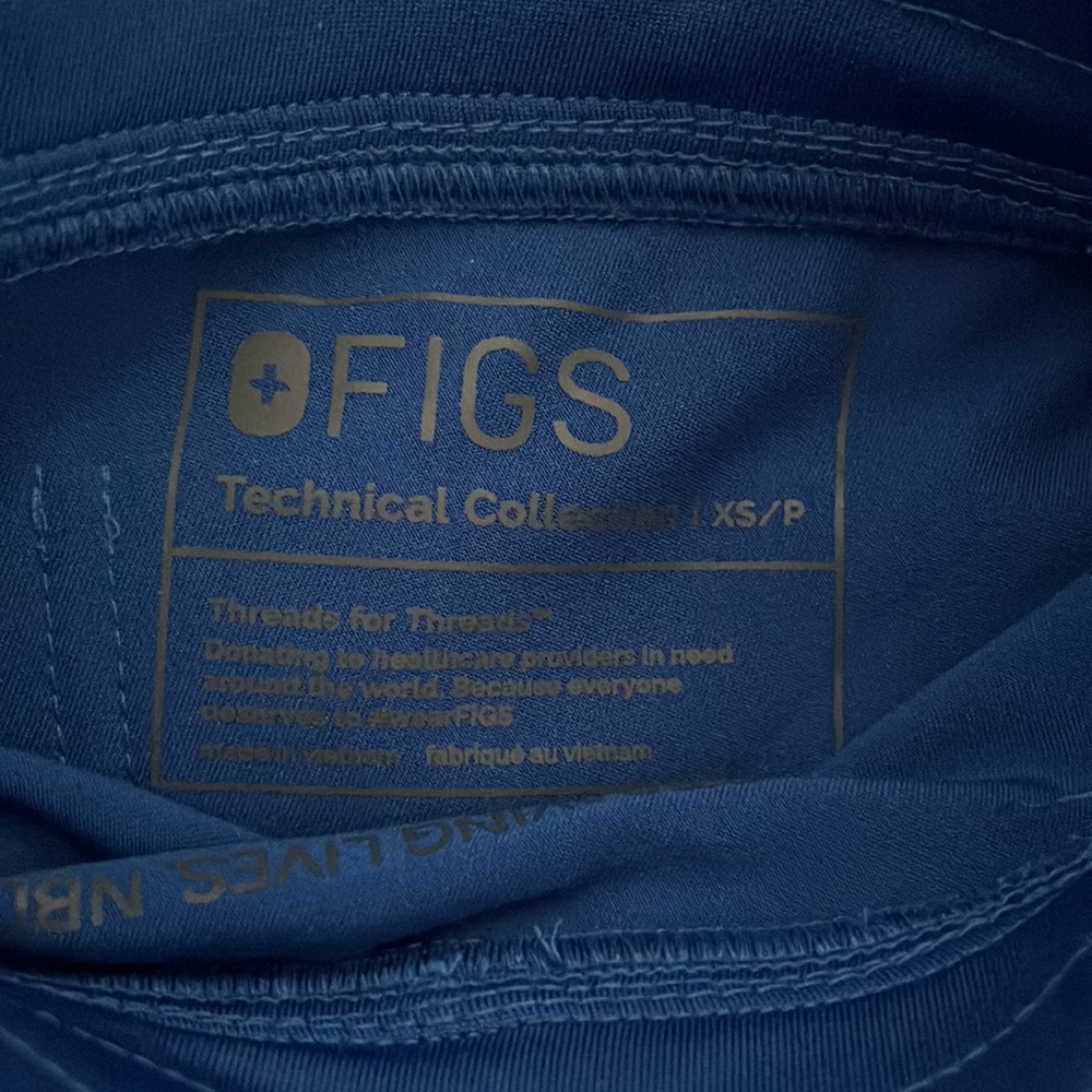 Figs Scrubs - Picture 3 of 3